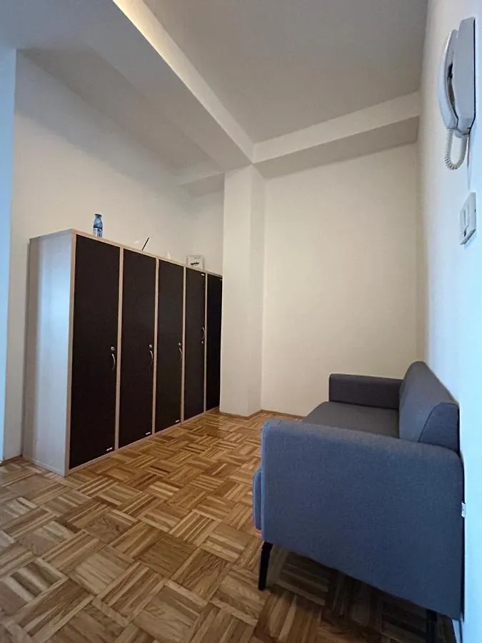 Apartma Lunca 1 Ljubljana 0*,  Slovénie
